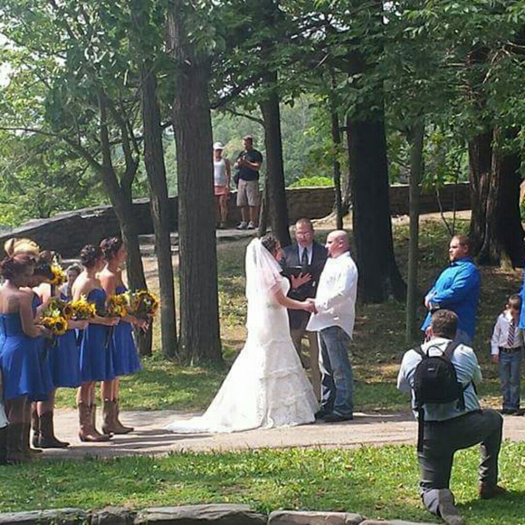 Meet your Posher, Laurie - Picture 5 of 8